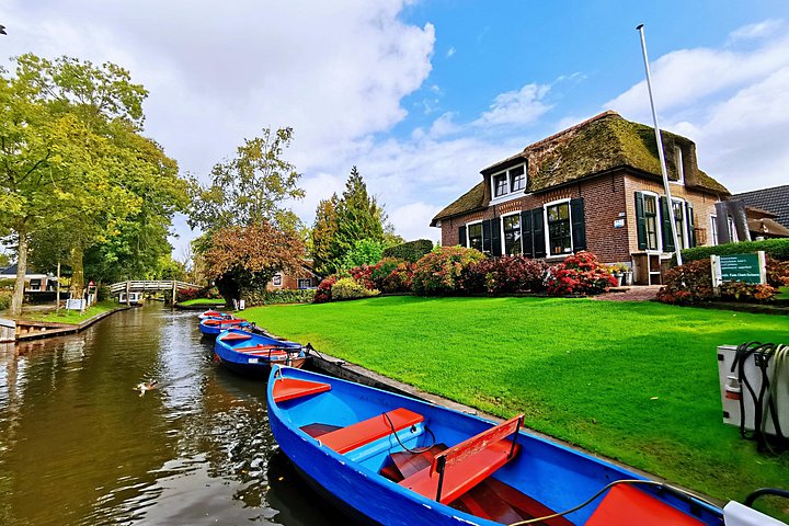 Viator listing photo: Giethoorn and Zaanse Schans day tour