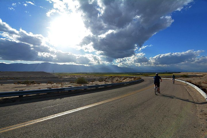 Downhill bike route in the Coachella Desert