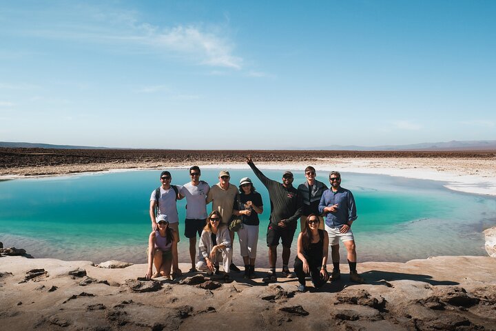 Lagons turquoise au milieu de la montagne près de Baltinache