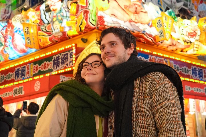 Geteilte Thekengerichte bei der Street-Food-Tour ab Shinsekai