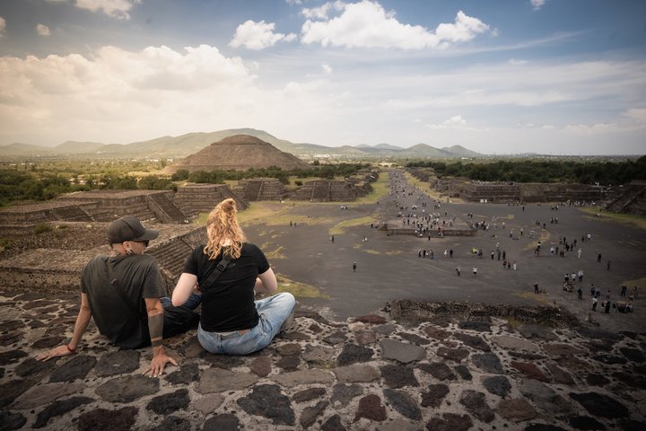 Three pyramids day trip from Mexico City with hotel pickup and lunch at La Gruta