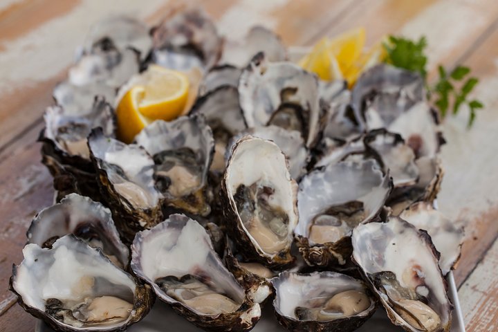 Bruny Island Traveller gourmet day trip from Hobart