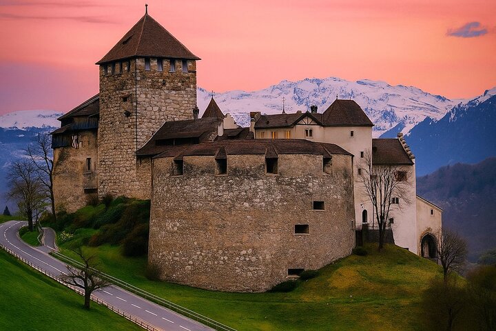 Viator photo: shared four-country day trip from Zurich