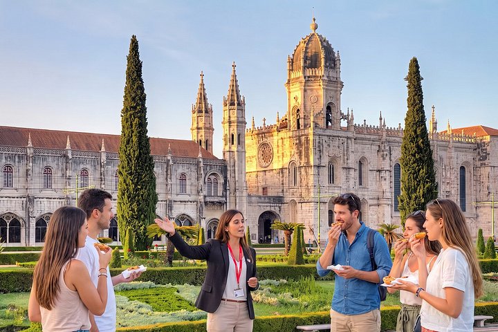 Cloister arches of the Jerónimos Monastery in Belém