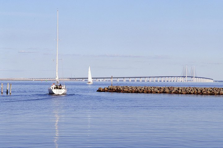 Puente de Øresund entre Copenhague y Suecia