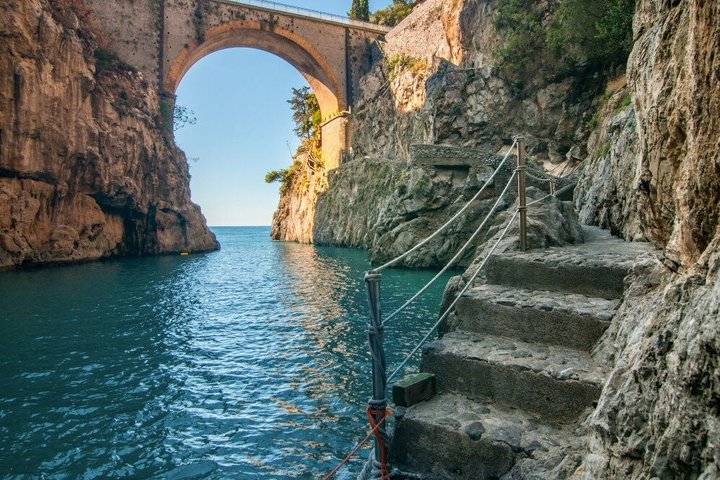 Côte amalfitaine et Pompéi depuis Rome : visite guidée privée d'une journée complète