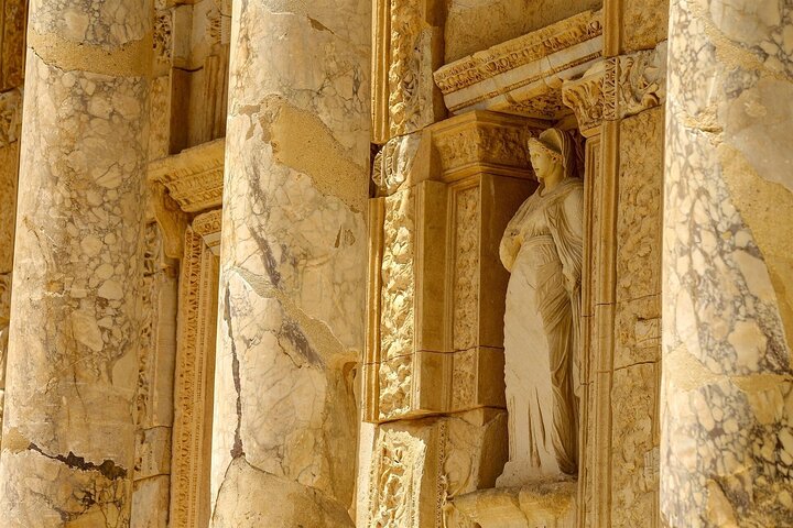 Group tour of Ephesus and the House of the Virgin Mary with lunch
