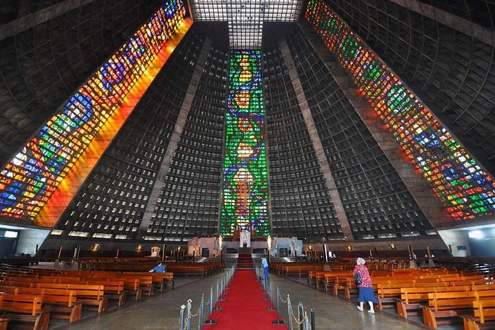 Bunte Selarón-Treppe in Rio de Janeiro, Station eines Halbtags mit der Christusstatue