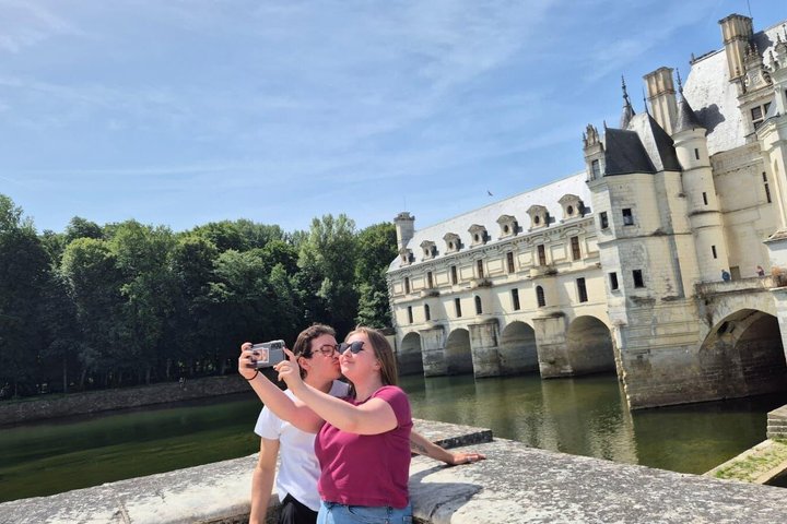Guided small-group tour from Paris to the Loire castles