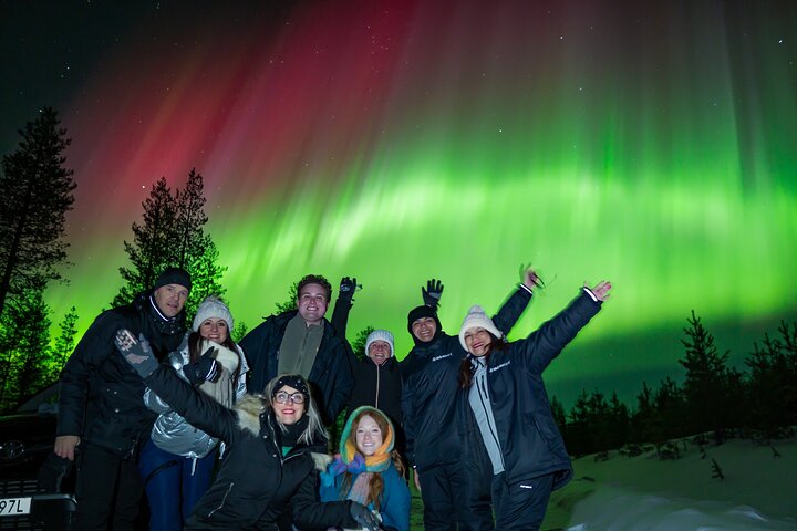 Chasse aux aurores boréales en minibus – Bureau Arctic GM, Valtakatu 26, 96200 Rovaniemi, Finlande (prise en charge à l'hôtel possible) (photo 3)