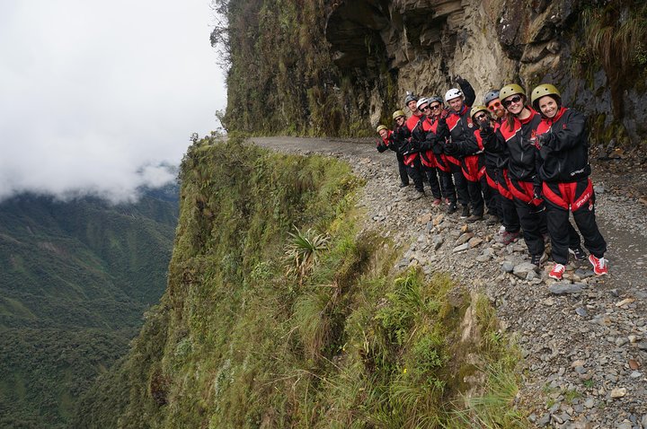 Death Road en VTT : descente de la route des Yungas – La Paz, Bolivie (photo 1)