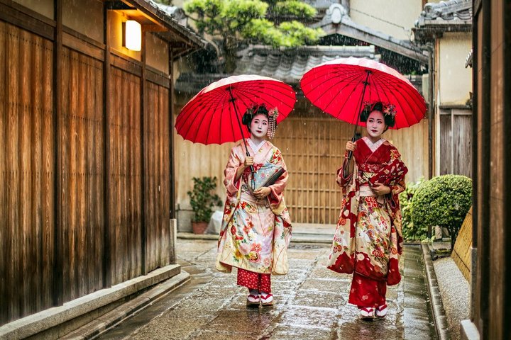 Gion à pied avec un guide : ruelles et culture des geishas – Gion, Kyoto (point de rendez-vous indiqué sur le bon d'échange) (photo 2)