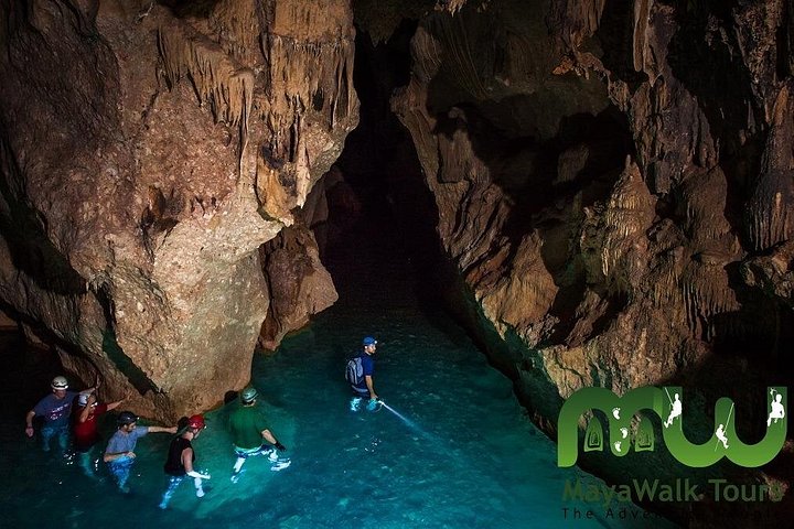 Grotte d'Actun Tunichil Muknal – San Ignacio, Belize (photo 1)