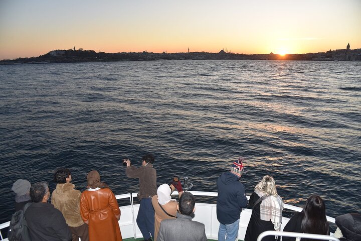 La croisière sur le Bosphore au coucher du soleil – Istanbul (point de rendez-vous indiqué sur le bon d'échange) (photo 2)