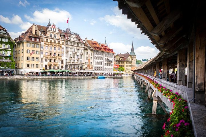 La visite à pied de Lucerne et croisière sur le lac – Lucerne (point de rendez-vous indiqué sur le bon d'échange) (photo 2)