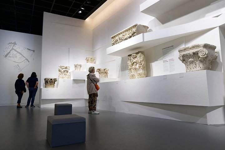 Musée de la Romanité : billet coupe-file – Boulevard des Arènes, 30000 Nîmes, France (photo 3)