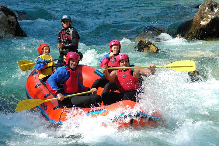 Rafting en eau vive sur la Soča (photo 1)