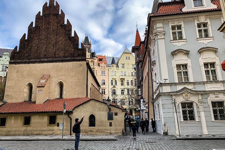 Visite guidée de Prague : Vieille ville, quartier juif et pont Charles – Tour poudrière, náměstí Republiky, Prague (point de rendez-vous à confirmer sur le bon) (photo 1)