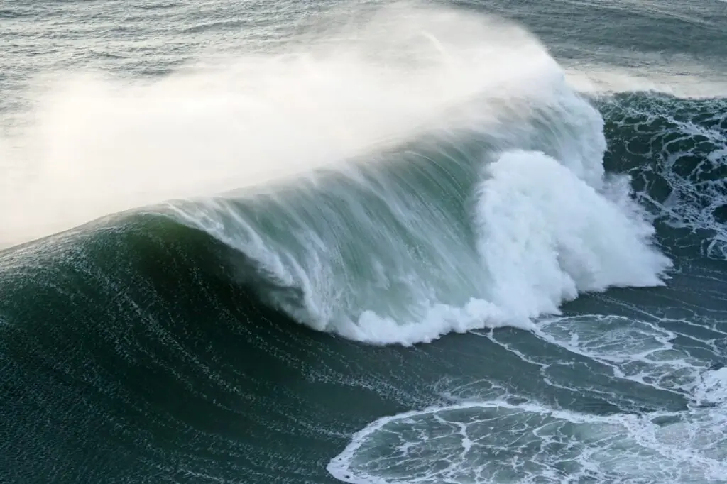Waves crushing at Praia do Norte, Nazaré, Portugal